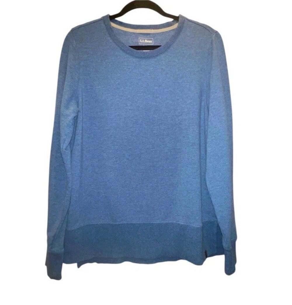 L.L. Bean 90s Gorpcore Outdoor Retro Woman’s Sky Blue Crew Neck Sweatshirt-M